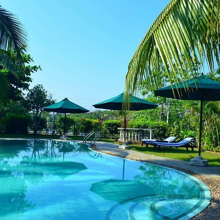 Asian Jewel Boutique Hotel Hikkaduwa Buitenkant foto
