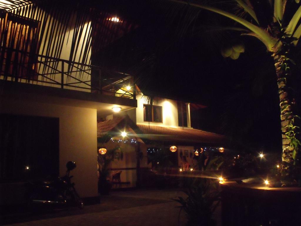 Asian Jewel Boutique Hotel Hikkaduwa Buitenkant foto