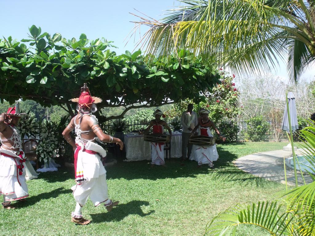 Asian Jewel Boutique Hotel Hikkaduwa Buitenkant foto