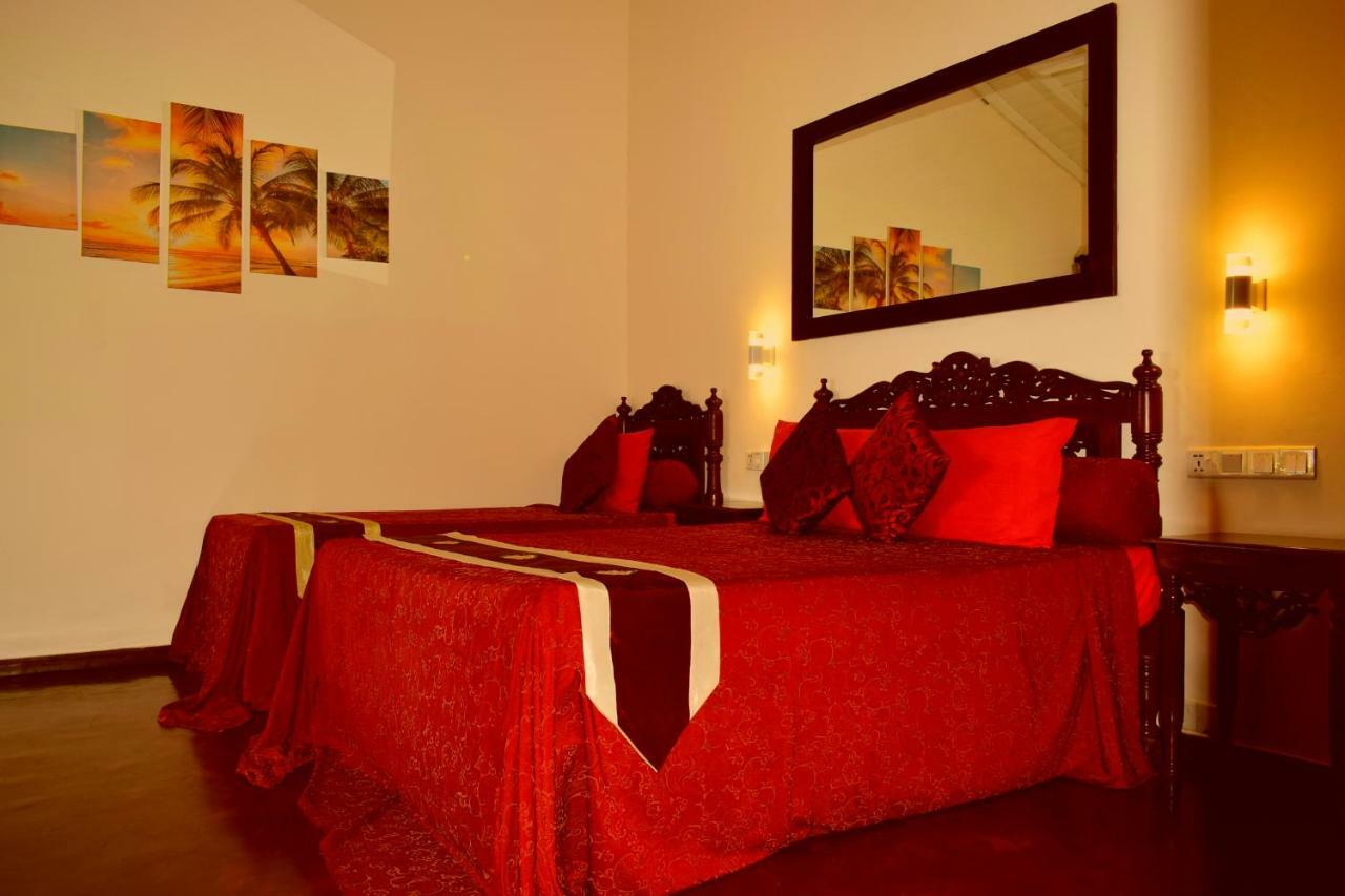 Asian Jewel Boutique Hotel Hikkaduwa Buitenkant foto