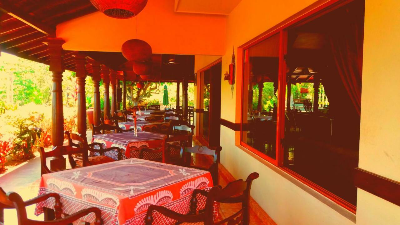 Asian Jewel Boutique Hotel Hikkaduwa Buitenkant foto